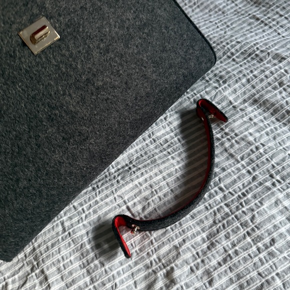 Hugo Boss Runway Kelly Style Bag - Picture 7 of 14